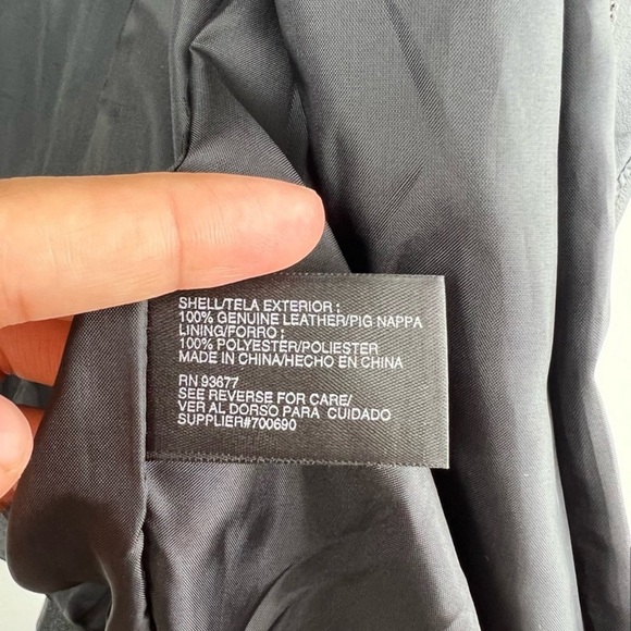 Jacqueline Ferrar Authentic Pig Nappa Genuine
Leather Black Zip Up Jacket size S - Picture 8 of 10